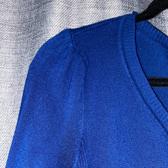 Sweater - Picture 2 of 4